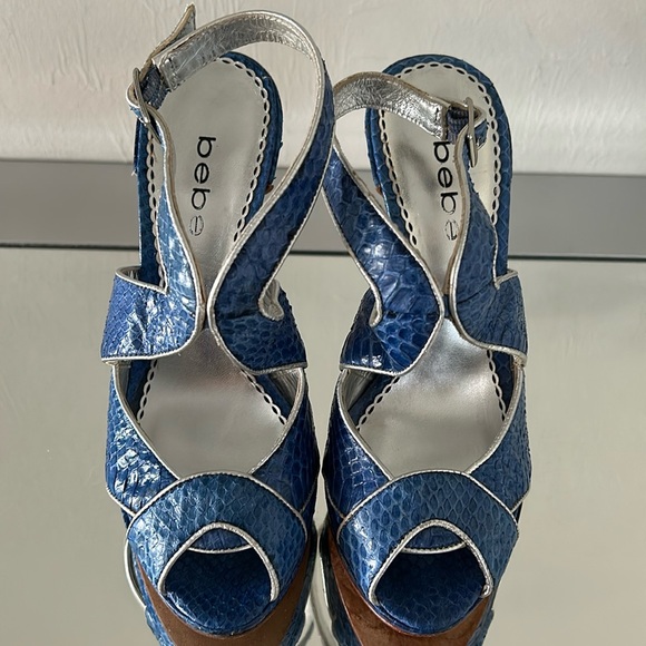 Bebe Jenna Blue Leather Slingback Platform Pumps, size 7 - Picture 2 of 12